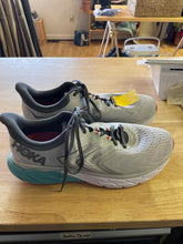 Load image into Gallery viewer, 10.5 Hoka Men's Running Shoes
