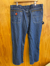 Load image into Gallery viewer, Size 42x30 Wrangler Men's Jeans

