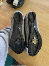 Load image into Gallery viewer, Bontrager 6.5 Cycling Shoes
