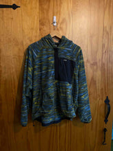 Load image into Gallery viewer, Size Large Mountain Hardwear Men's Fleece
