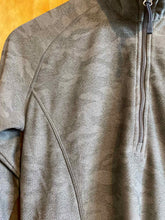 Load image into Gallery viewer, Size XS Storm Creek Green Women's Sweater &amp; Sweatshirt
