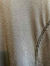 Load image into Gallery viewer, Size M Columbia Grey Women's Long Sleeve Shirt
