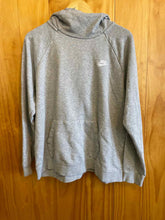 Load image into Gallery viewer, Size X-Large Nike Men's Sweater &amp; Sweatshirt
