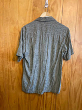 Load image into Gallery viewer, Size Small Alfani Men's Short Sleeve Shirt
