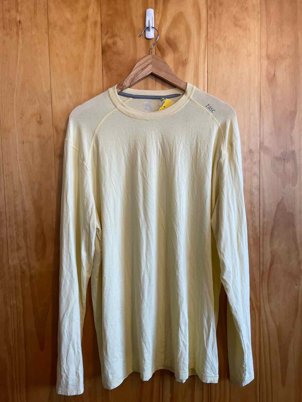 Size XL Tasc Men's Long Sleeve Shirt