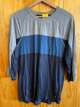 Load image into Gallery viewer, Size S smartwool Men's Long Sleeve Shirt
