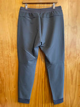 Load image into Gallery viewer, Size L UNRL Men's Pants
