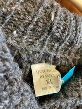 Load image into Gallery viewer, Size XL Quichua Maqui Black Women&#39;s Sweater &amp; Sweatshirt
