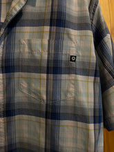 Load image into Gallery viewer, Size Large Marmot Men's Short Sleeve Shirt
