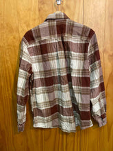 Load image into Gallery viewer, Size L Eddie Bauer Men's Long Sleeve Shirt
