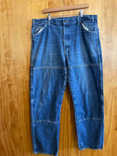 Load image into Gallery viewer, Size 40x32 Dickies Men&#39;s Light Jacket

