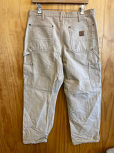 Load image into Gallery viewer, Size 33 Carhartt Tan Women's Pants
