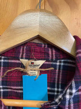 Load image into Gallery viewer, Size Medium Woolrich Purple Women&#39;s Flannel
