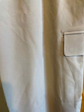 Load image into Gallery viewer, Size M Athleta Khaki Women's Pants
