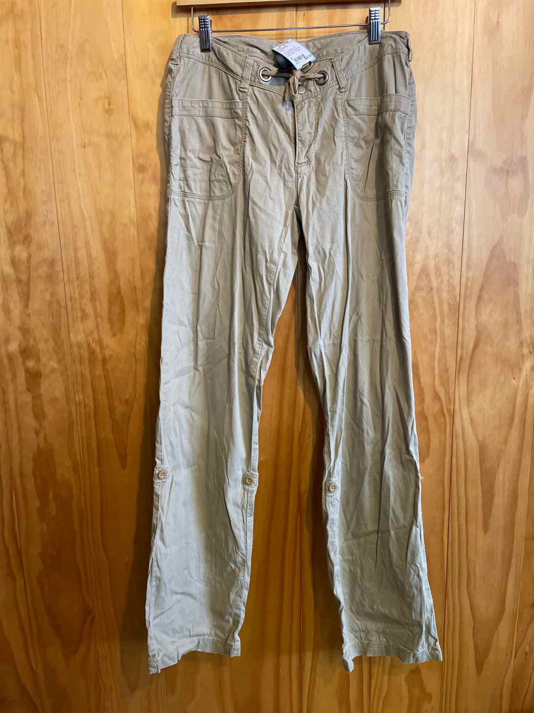 Size 6 The North Face Khaki Women's Pants