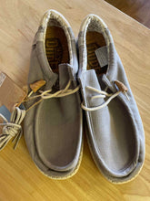 Load image into Gallery viewer, 10 hey dude Men&#39;s Shoes
