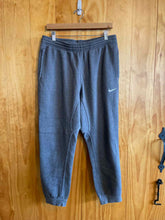 Load image into Gallery viewer, Size L Nike Men&#39;s Pants
