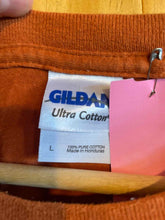 Load image into Gallery viewer, Size L Gildan Men's Short Sleeve Shirt

