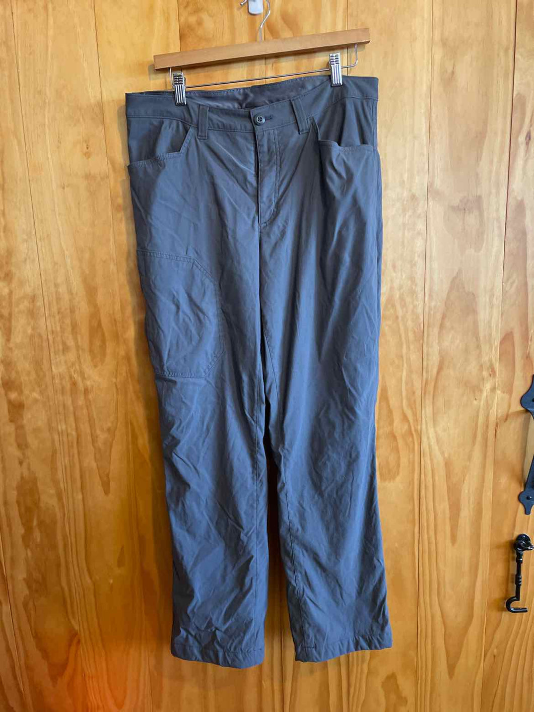 Size 34 Eddie Bauer Men's Pants