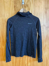 Load image into Gallery viewer, Size S Craft Black Women&#39;s Long Sleeve Shirt
