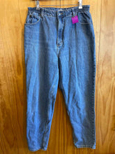 Load image into Gallery viewer, LL Bean Blue Women's Jeans
