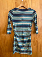 Load image into Gallery viewer, Size Small Patagonia Teal Dress
