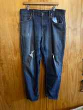 Load image into Gallery viewer, Size 36x30 Patagonia Men's Jeans
