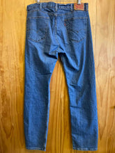 Load image into Gallery viewer, Size 38 Levi&#39;s Men&#39;s Jeans
