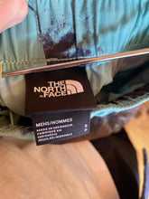 Load image into Gallery viewer, Size S The North Face Men's Shorts
