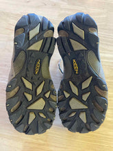 Load image into Gallery viewer, Women's Shoe Size 8 Keen Brown Women's  Casual Shoes
