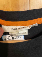 Load image into Gallery viewer, Size Large Icebreaker Men&#39;s Short Sleeve Shirt
