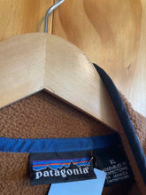 Load image into Gallery viewer, Size XL Patagonia Men&#39;s Fleece
