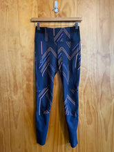 Load image into Gallery viewer, Size Small Craft Navy Women&#39;s Leggings
