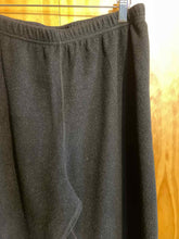 Load image into Gallery viewer, Size L Obermeyer Men's Base Layer Pants
