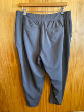 Load image into Gallery viewer, Size 18/20 Livi Grey Joggers
