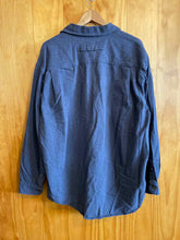 Load image into Gallery viewer, Size XL Duluth Trading Men&#39;s Flannel
