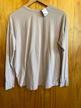 Load image into Gallery viewer, Size Small Vuori Dusty Pink Women's Long Sleeve Shirt
