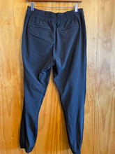 Load image into Gallery viewer, Size 6 Athleta Black Joggers
