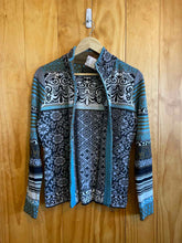 Load image into Gallery viewer, Size S Icelandic Multi-Color Women's Sweater &amp; Sweatshirt
