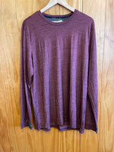 Load image into Gallery viewer, Size XL Bombas Maroon Women's Long Sleeve Shirt
