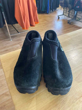 Load image into Gallery viewer, 8 Salomon Men's Shoes
