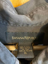 Load image into Gallery viewer, Size XL Banana Republic Men's Long Sleeve Shirt
