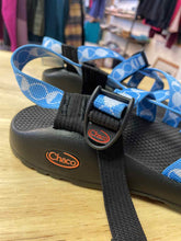 Load image into Gallery viewer, Shoe Size 10 Chaco Sandals

