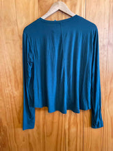 Load image into Gallery viewer, Lululemon Green Women's Long Sleeve Shirt
