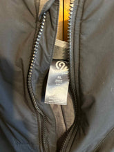 Load image into Gallery viewer, Size XL Champion Men&#39;s Light Jacket
