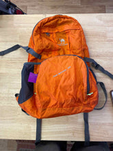 Load image into Gallery viewer, Camel Crown Backpack
