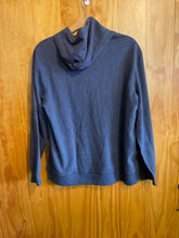 Load image into Gallery viewer, Size XL RedHead Men's Sweater &amp; Sweatshirt
