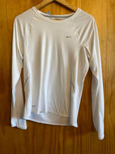 Load image into Gallery viewer, Size Medium Nike White Women's Long Sleeve Shirt
