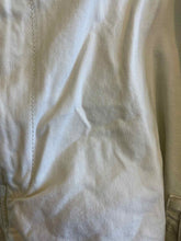 Load image into Gallery viewer, Size 40 IZOD Men's Shorts
