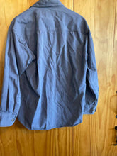 Load image into Gallery viewer, Size Medium Cabelas Men's Long Sleeve Shirt

